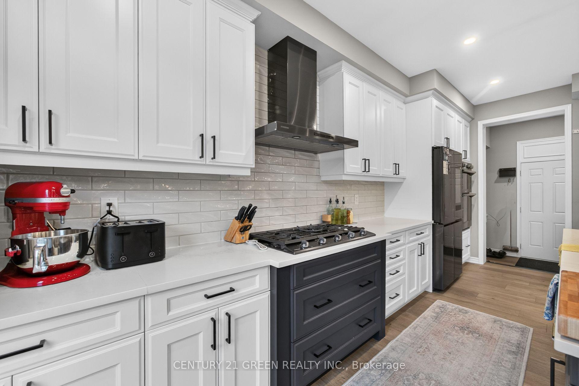 Photo 23 of 1570 Severn Drive, Milton, Bowes — HOMEH