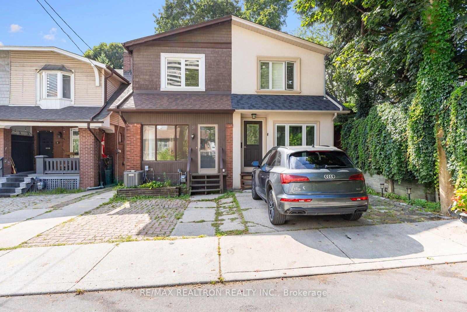 Photo 3 of 38 Henning Avenue, Toronto, Yonge-Eglinton — HOMEH