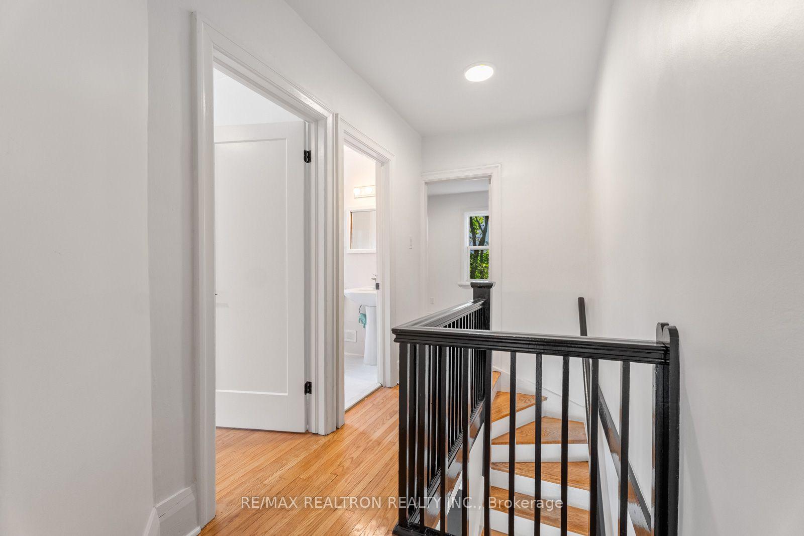 Photo 15 of 38 Henning Avenue, Toronto, Yonge-Eglinton — HOMEH
