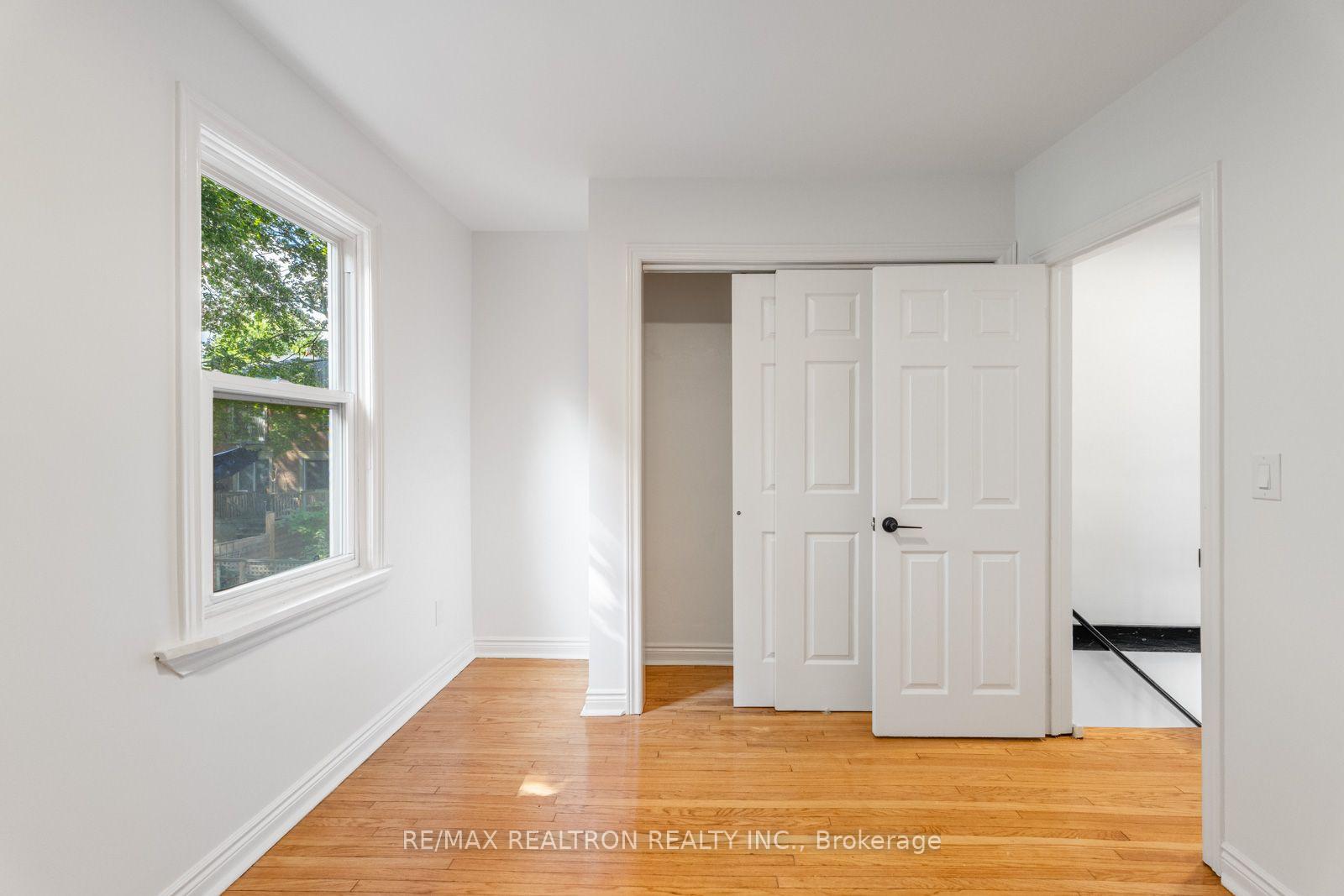 Photo 18 of 38 Henning Avenue, Toronto, Yonge-Eglinton — HOMEH