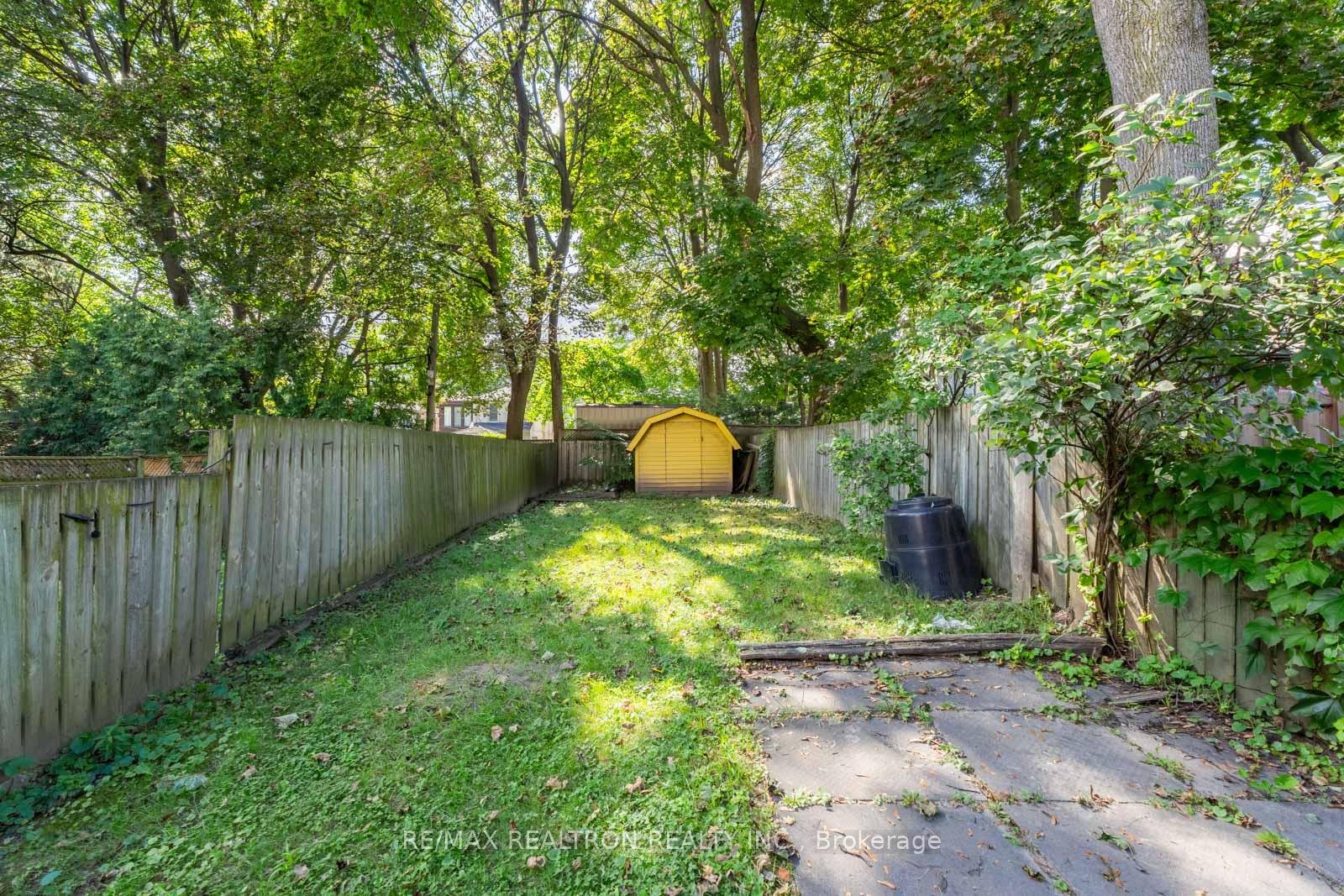 Photo 34 of 38 Henning Avenue, Toronto, Yonge-Eglinton — HOMEH