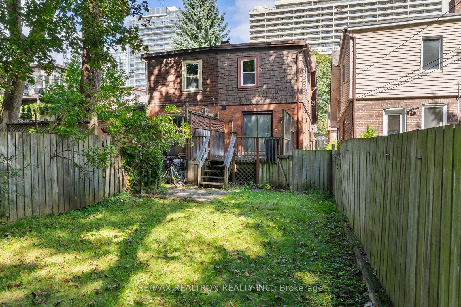 Photo 37 of 38 Henning Avenue, Toronto, Yonge-Eglinton — HOMEH