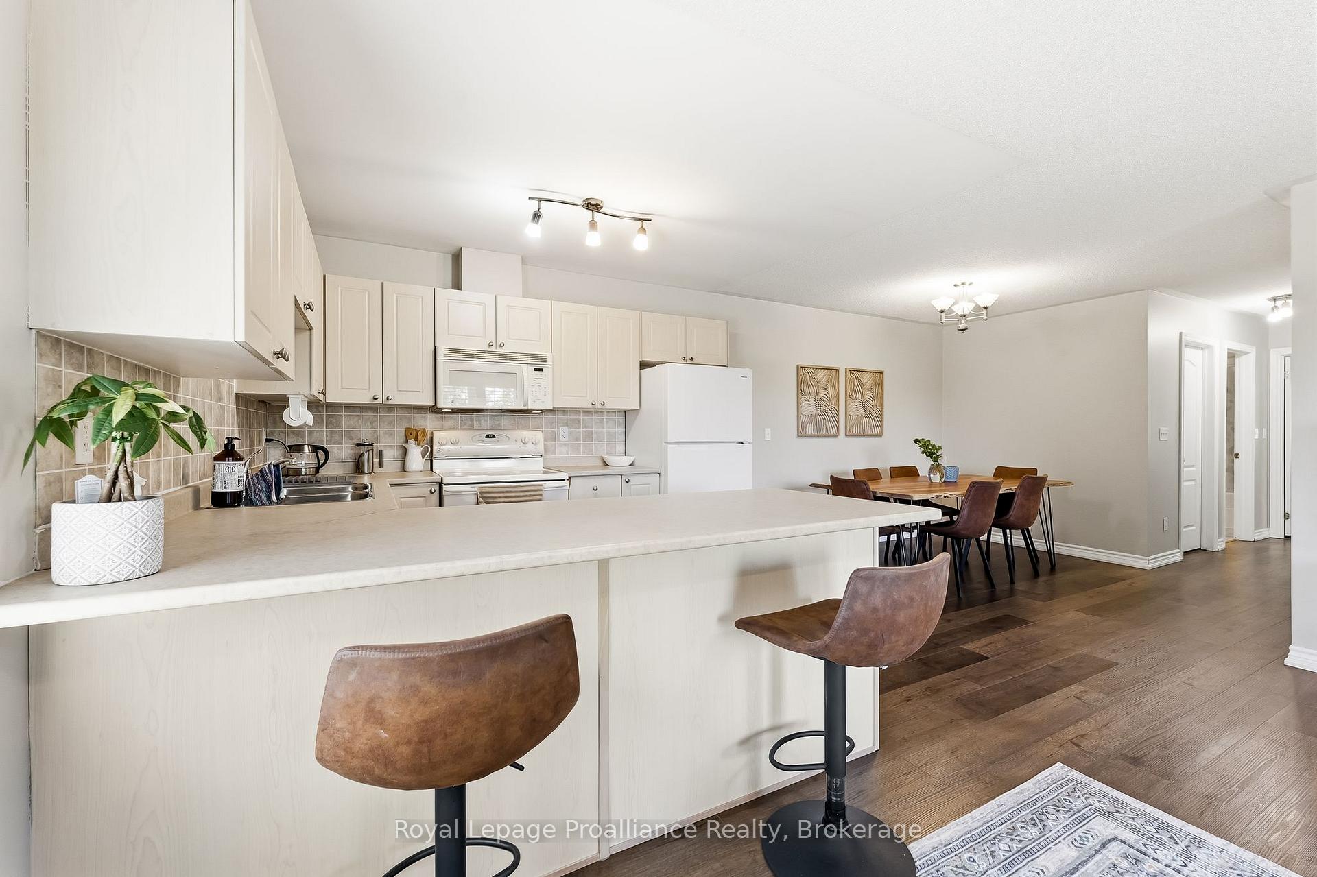 Photo 10 of Unit 503, 249 Ruttan Terrace, Cobourg — HOMEH