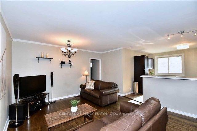 Photo 4 of 143 Tulloch Drive, Ajax, South East — HOMEH