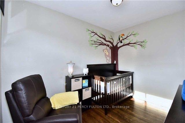 Photo 11 of 143 Tulloch Drive, Ajax, South East — HOMEH