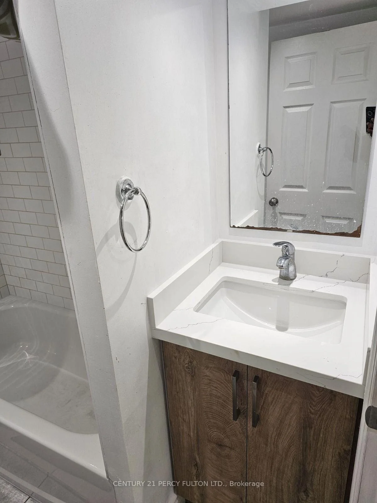 Photo 24 of 143 Tulloch Drive, Ajax, South East — HOMEH