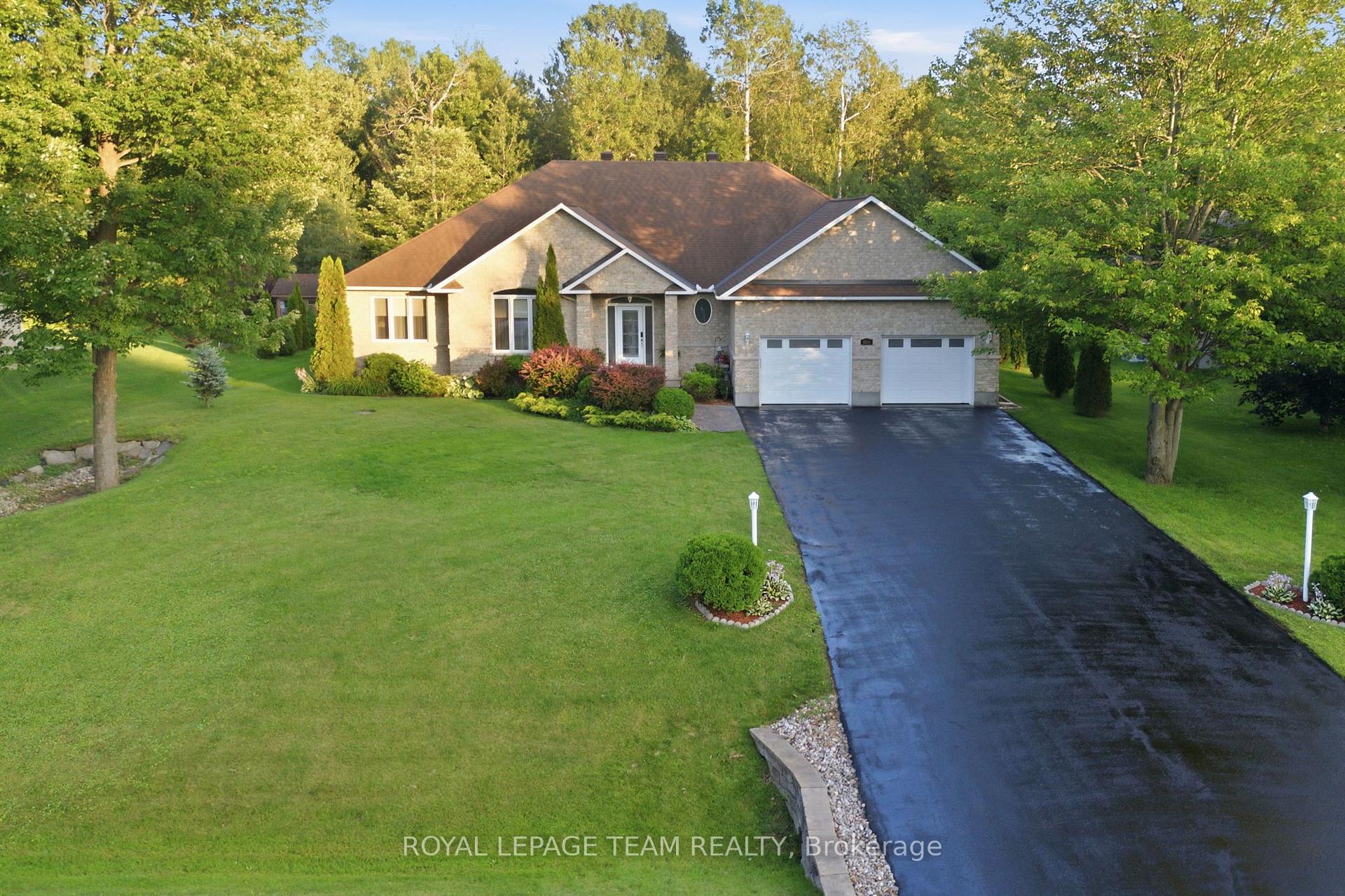 Photo 1 of 6810 Pebble Trail Way, Ottawa, Greely — HOMEH