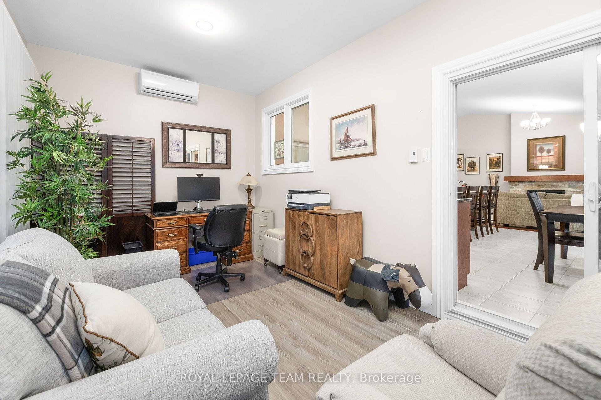 Photo 15 of 6810 Pebble Trail Way, Ottawa, Greely — HOMEH