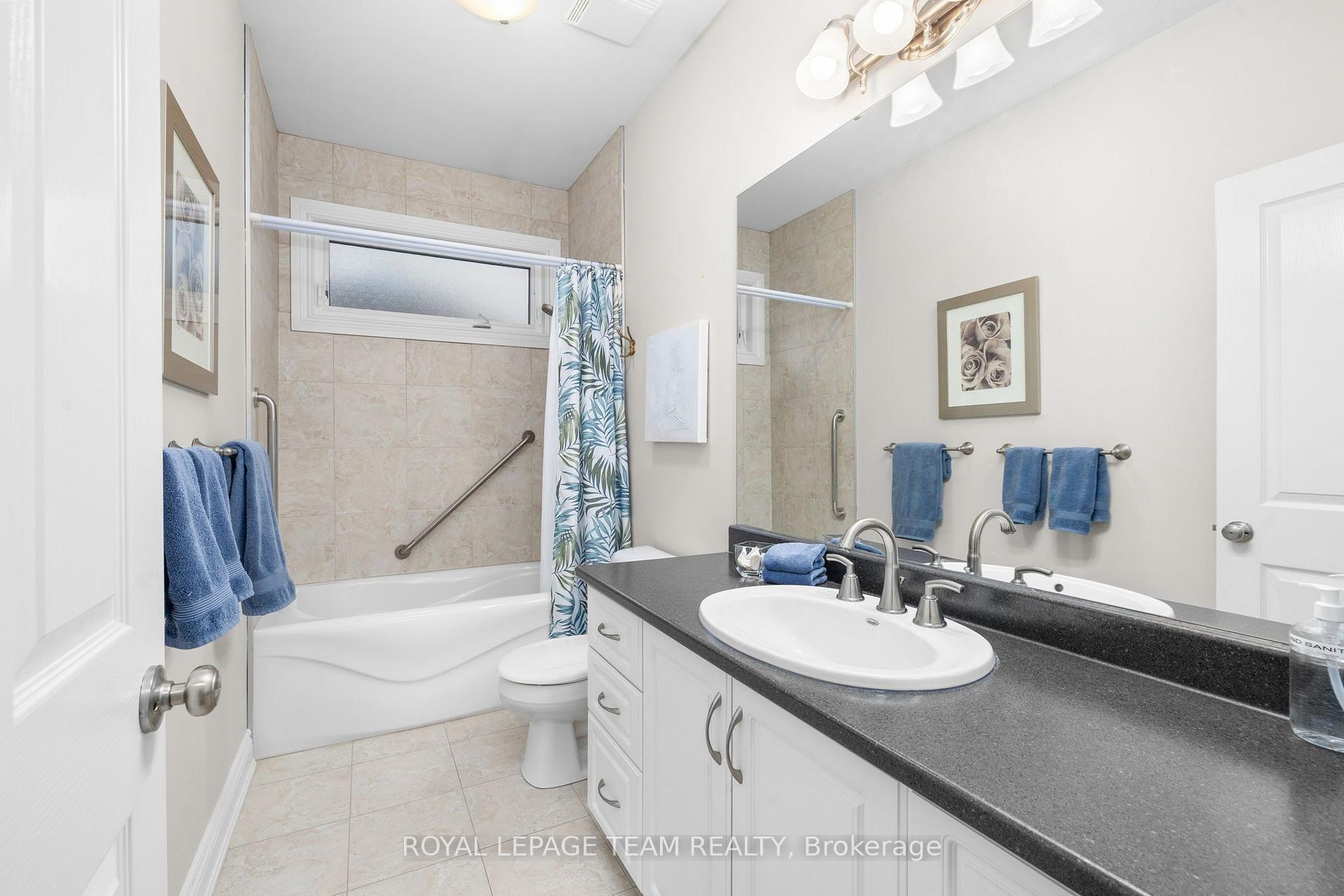 Photo 25 of 6810 Pebble Trail Way, Ottawa, Greely — HOMEH