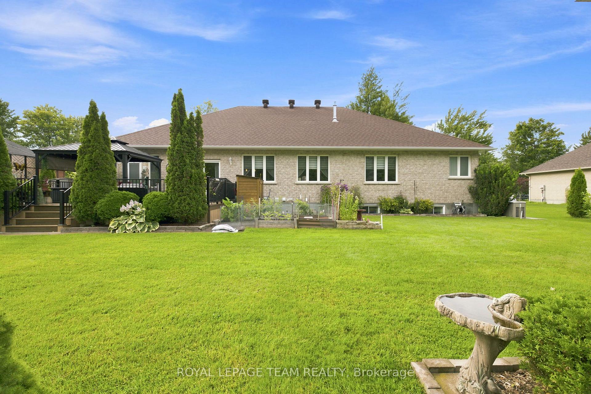 Photo 32 of 6810 Pebble Trail Way, Ottawa, Greely — HOMEH