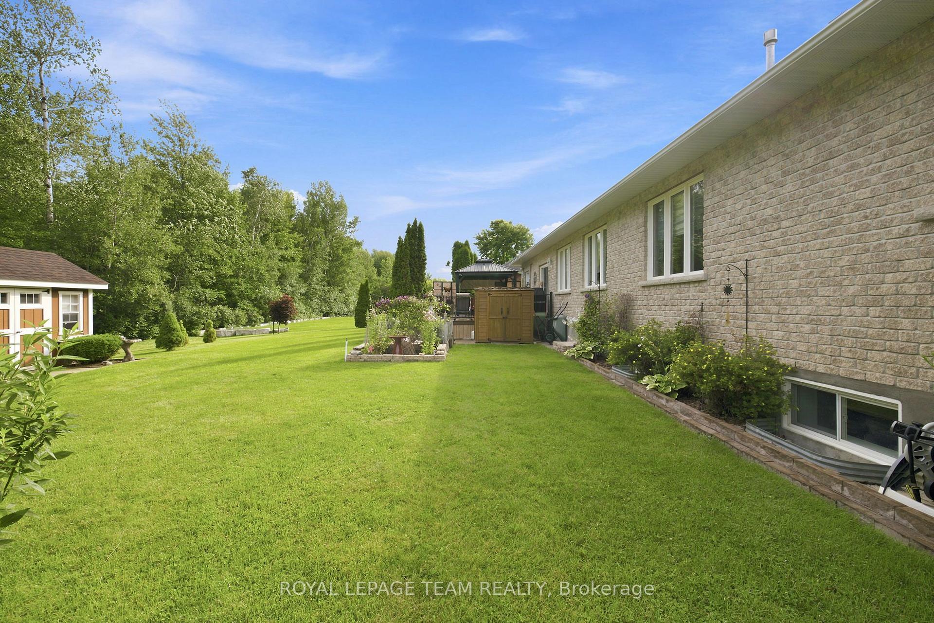 Photo 36 of 6810 Pebble Trail Way, Ottawa, Greely — HOMEH