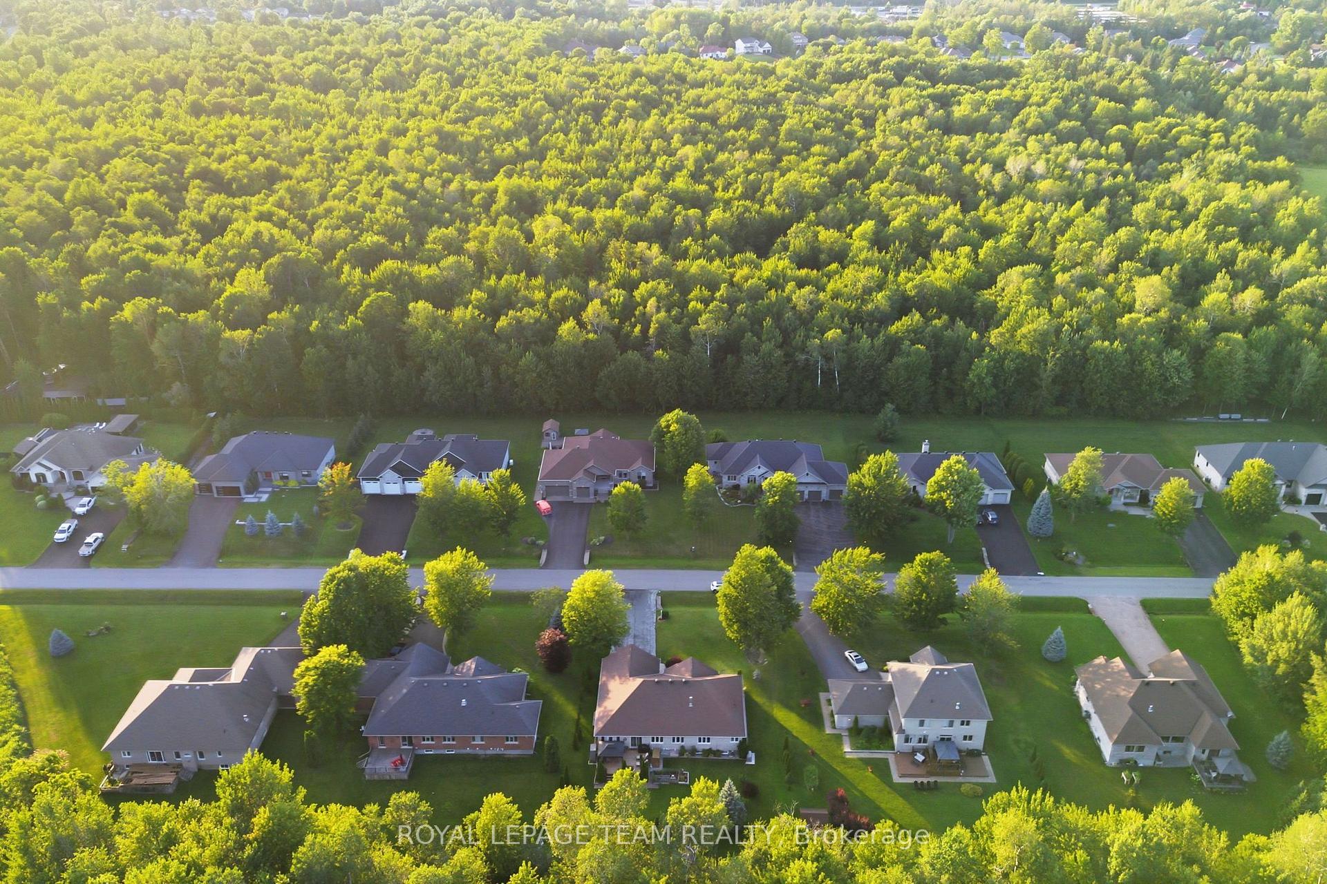 Photo 40 of 6810 Pebble Trail Way, Ottawa, Greely — HOMEH