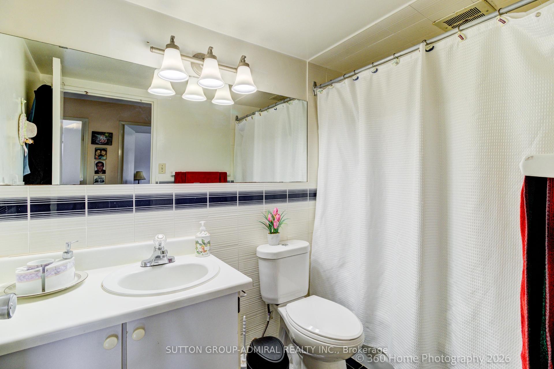 Photo 10 of Unit 106, 1 Four Winds Drive, North York, York University Heights — HOMEH