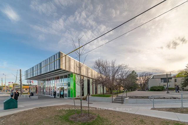 Photo 12 of Unit 106, 1 Four Winds Drive, North York, York University Heights — HOMEH