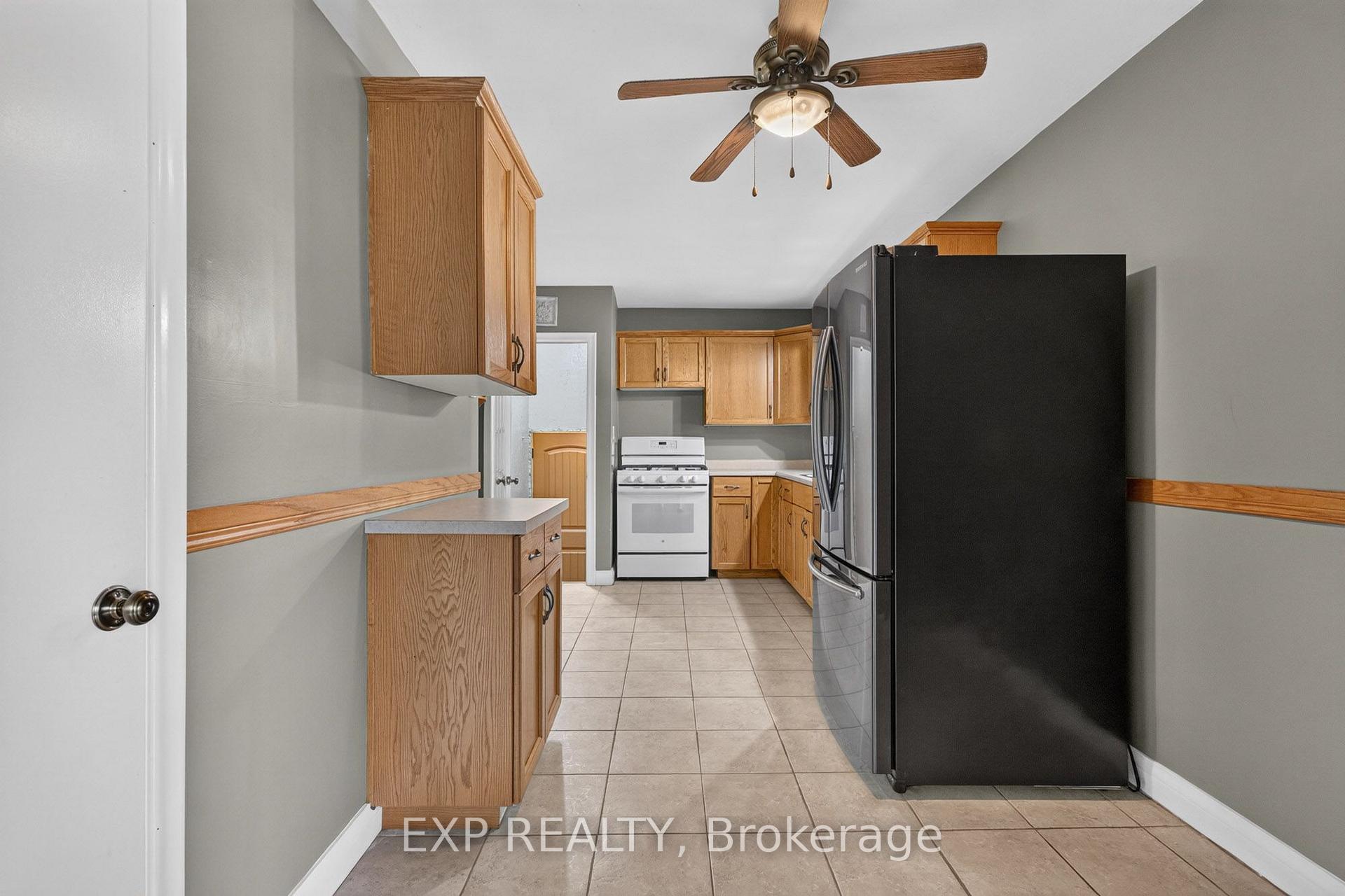 Photo 11 of 6018 Atlas Street, Niagara Falls, Church's Lane — HOMEH