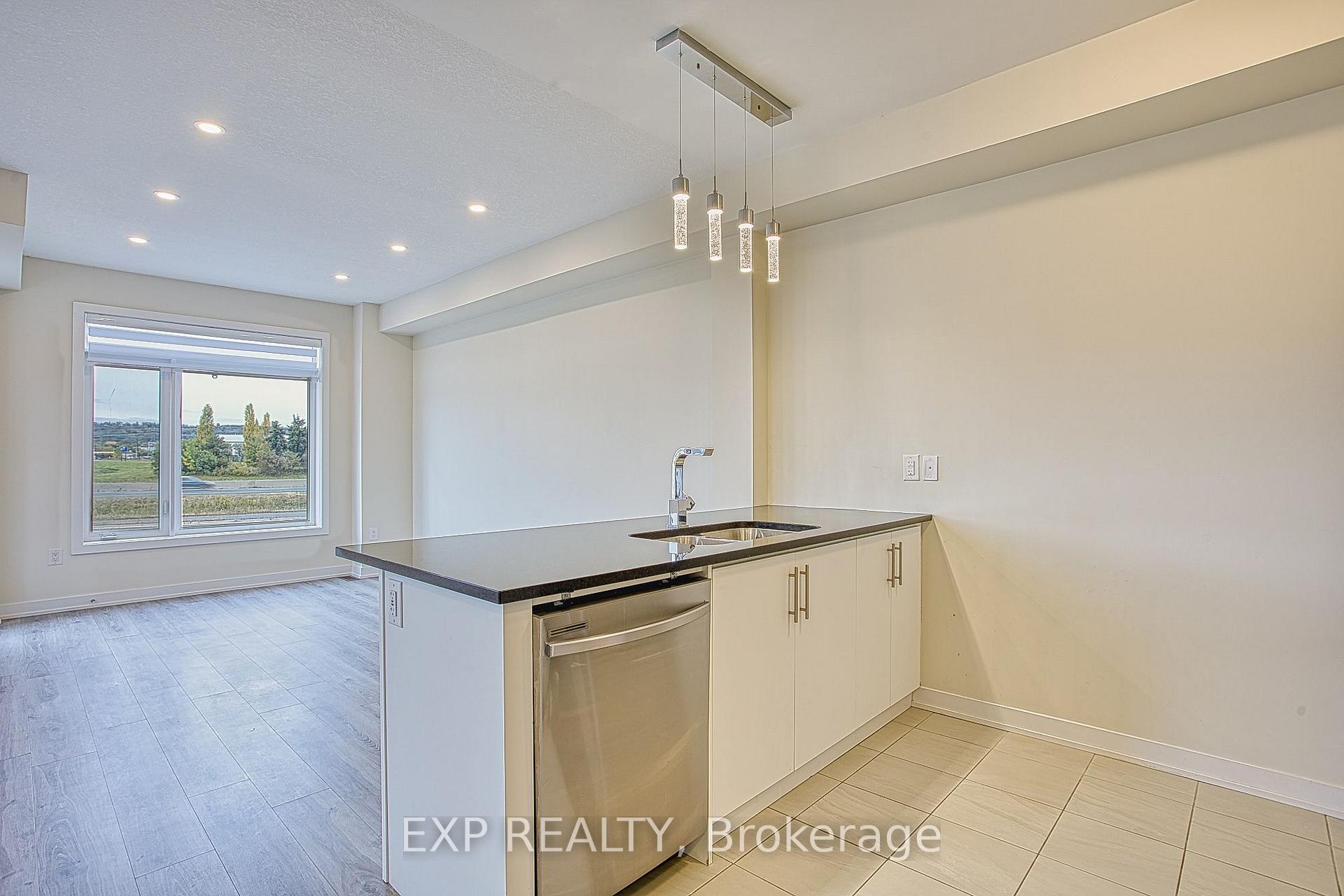 Photo 6 of 590 North Service Road, Hamilton, Lakeshore — HOMEH