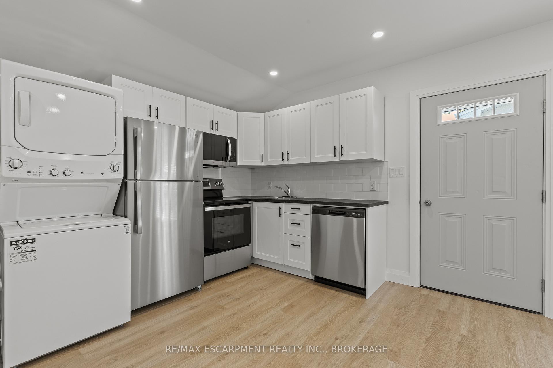 Photo 5 of Unit Unit 2, 362 Gatfield Avenue, Welland, Lincoln/Crowland — HOMEH