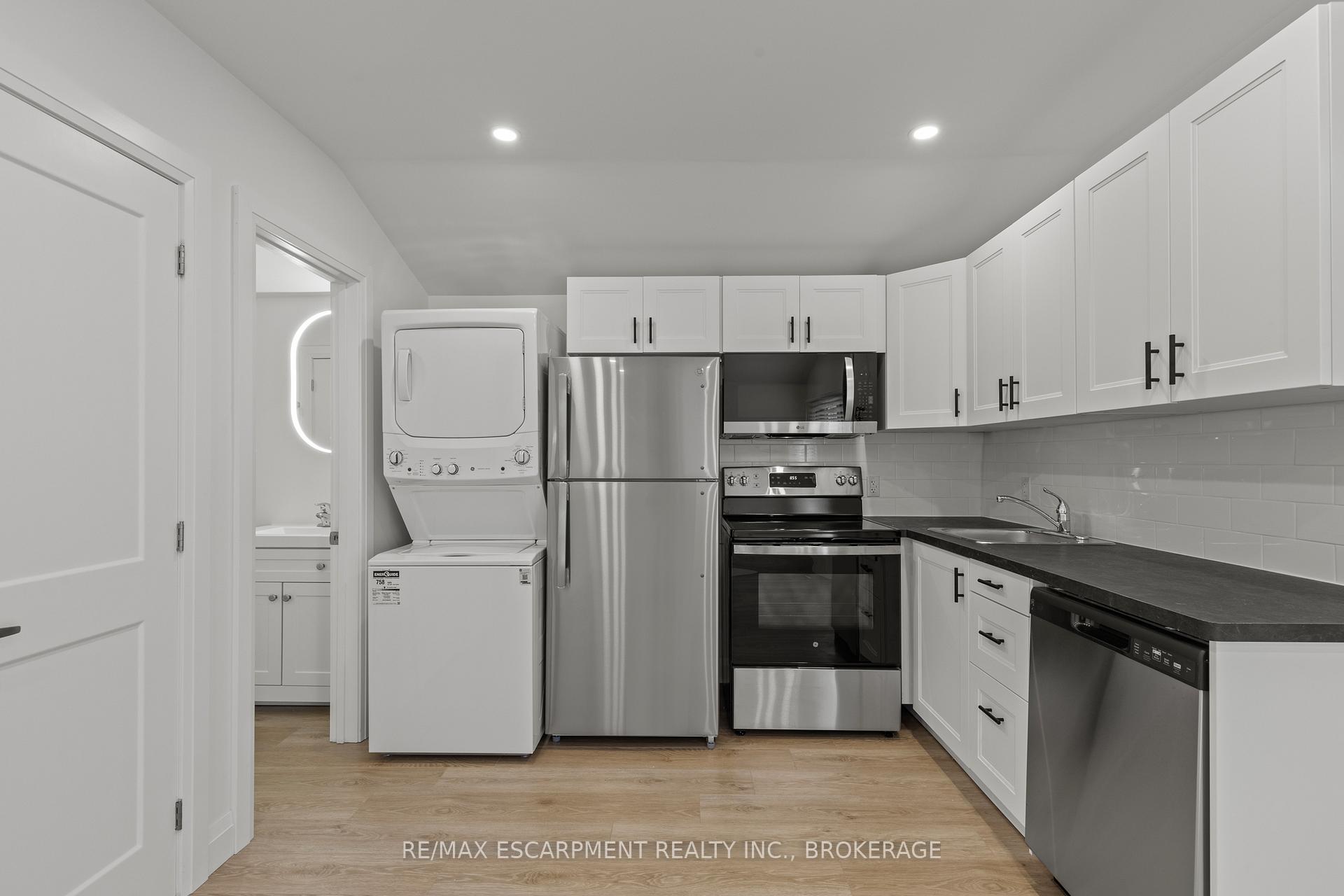 Photo 6 of Unit Unit 2, 362 Gatfield Avenue, Welland, Lincoln/Crowland — HOMEH