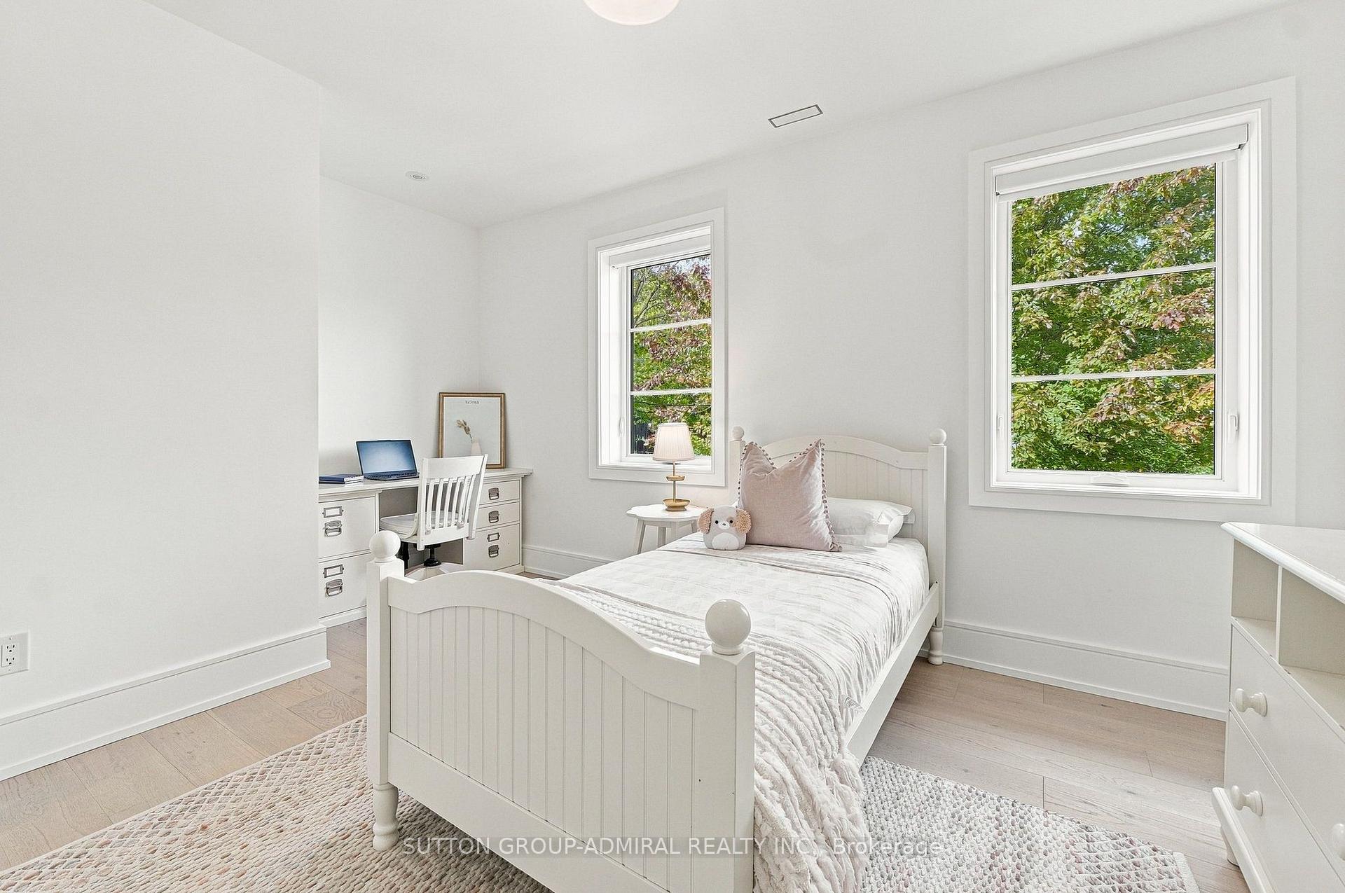 Photo 22 of 37 Glenellen Drive E, Etobicoke, Stonegate-Queensway — HOMEH