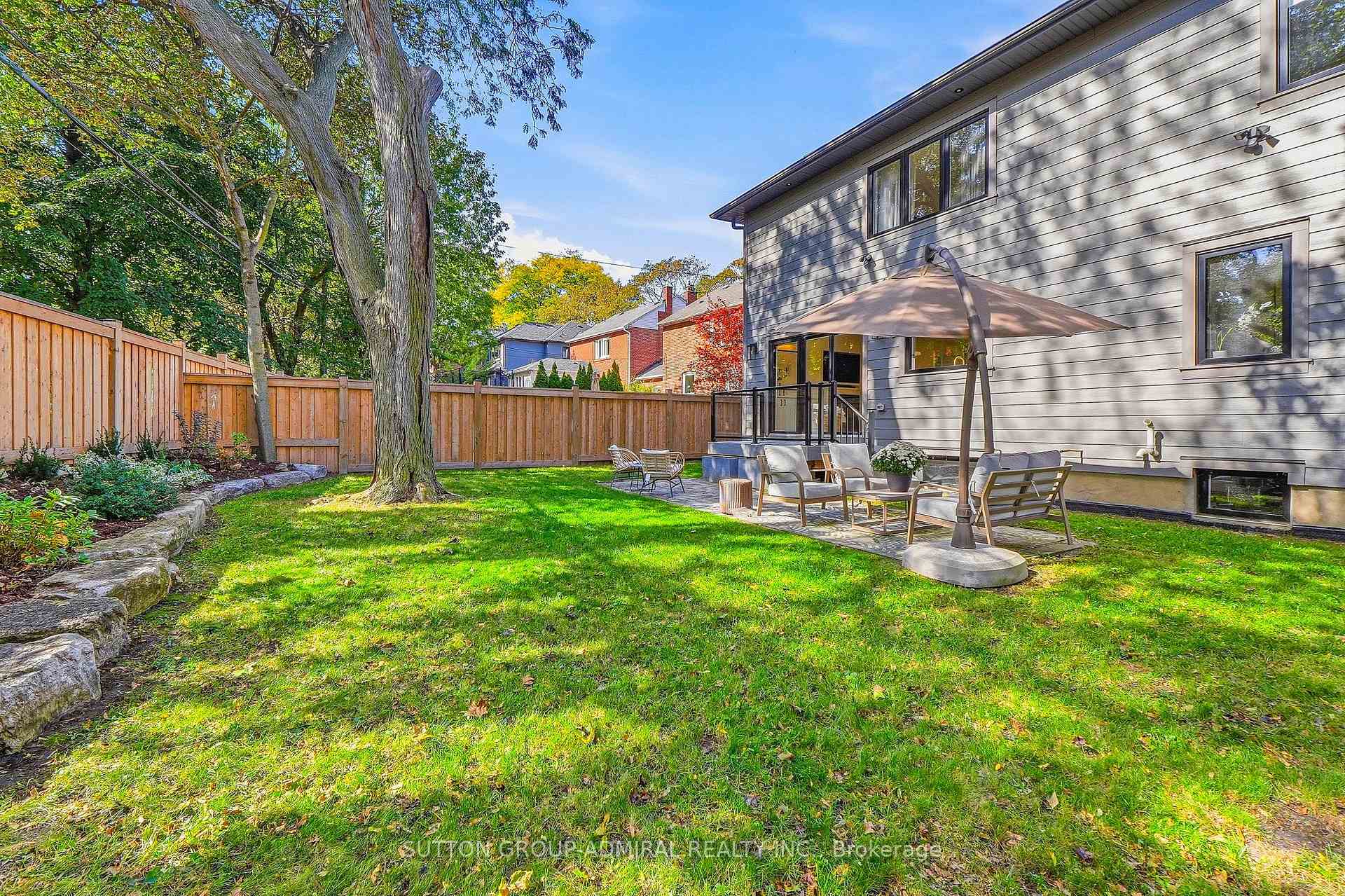 Photo 40 of 37 Glenellen Drive E, Etobicoke, Stonegate-Queensway — HOMEH