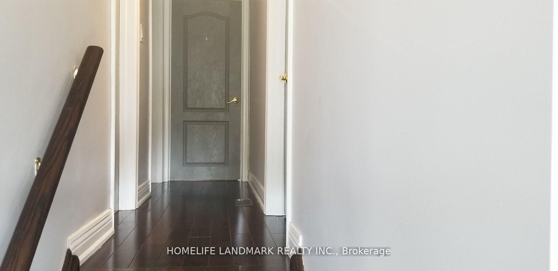 Photo 7 of 128 Lord Roberts Drive, Scarborough, Eglinton East — HOMEH