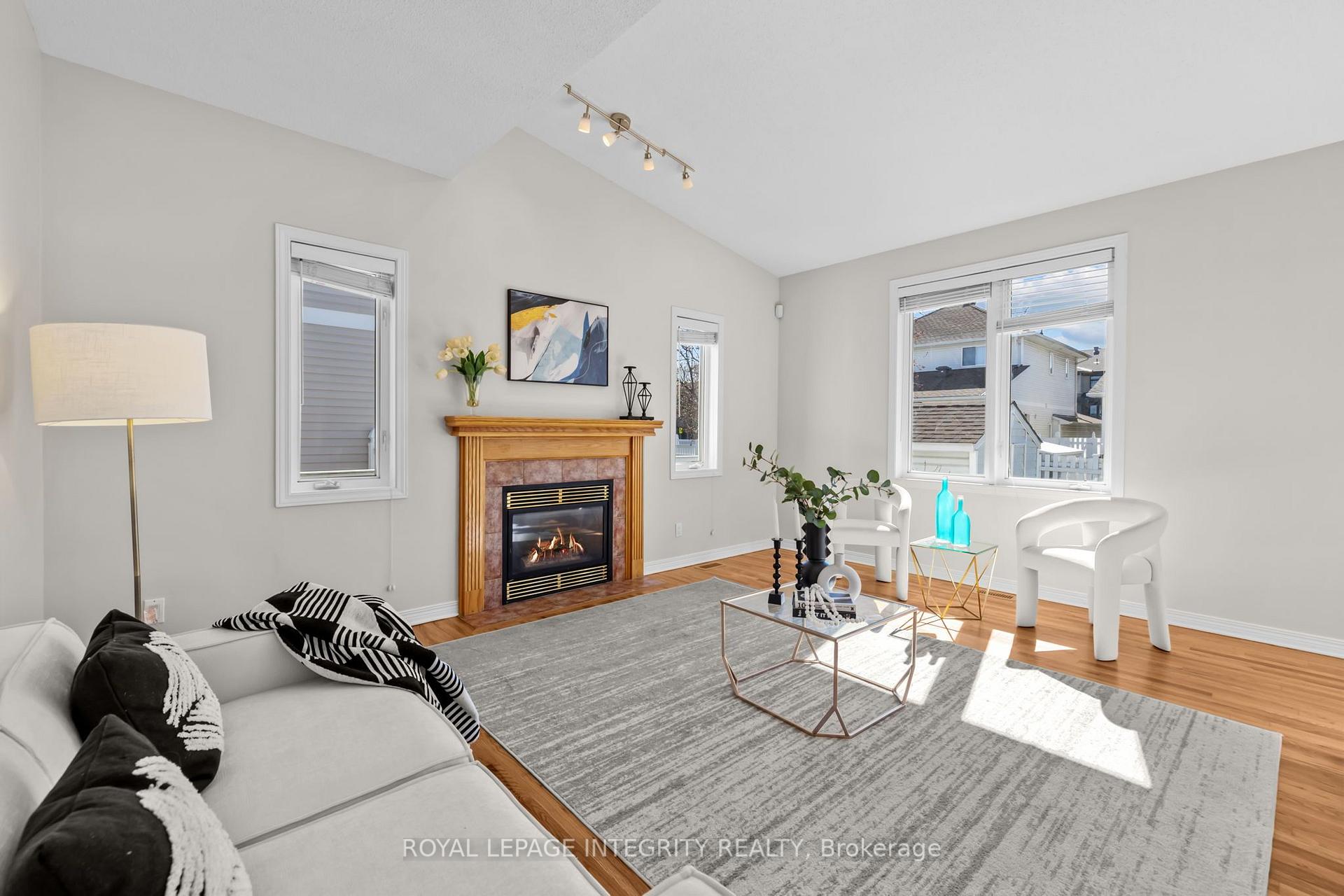 Photo 9 of 4 Tamarack Place, Ottawa, Barrhaven - Longfields — HOMEH