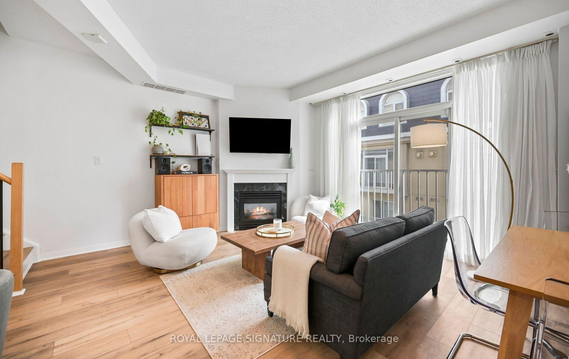 Photo 6 of Unit 555, 36 Stadium Road, Toronto, Niagara — HOMEH