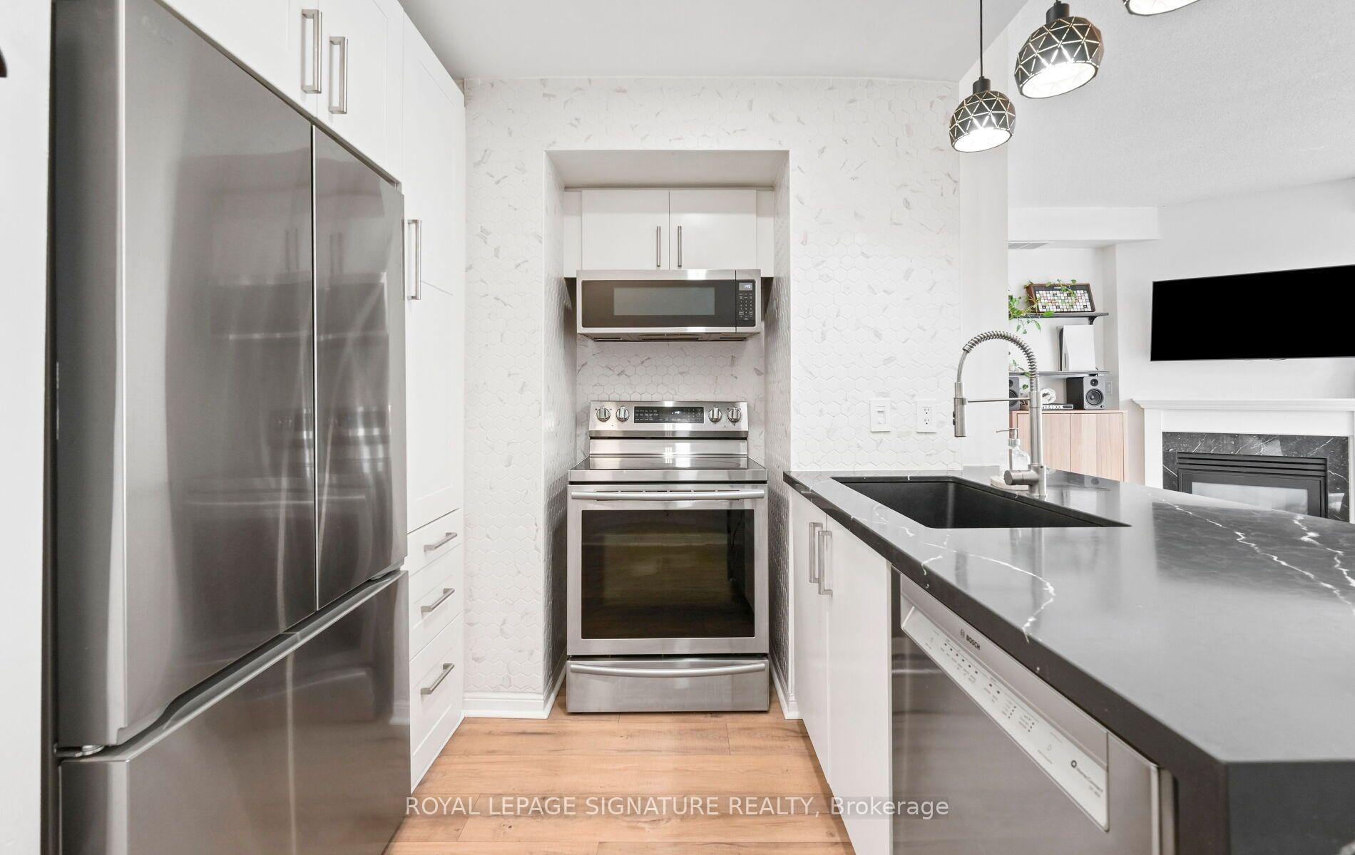 Photo 12 of Unit 555, 36 Stadium Road, Toronto, Niagara — HOMEH