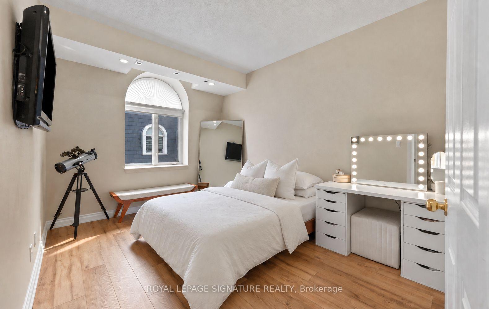 Photo 20 of Unit 555, 36 Stadium Road, Toronto, Niagara — HOMEH