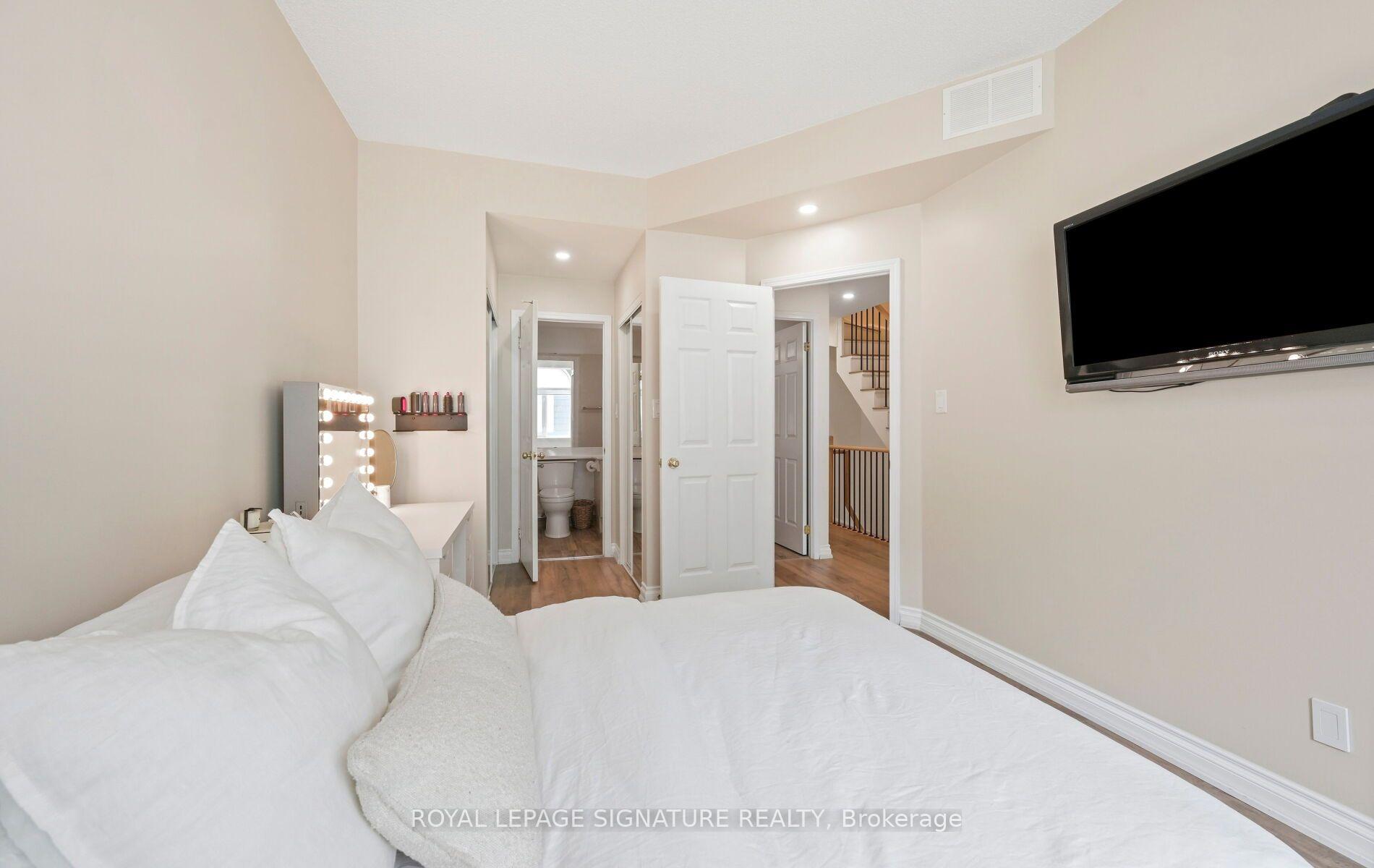 Photo 22 of Unit 555, 36 Stadium Road, Toronto, Niagara — HOMEH