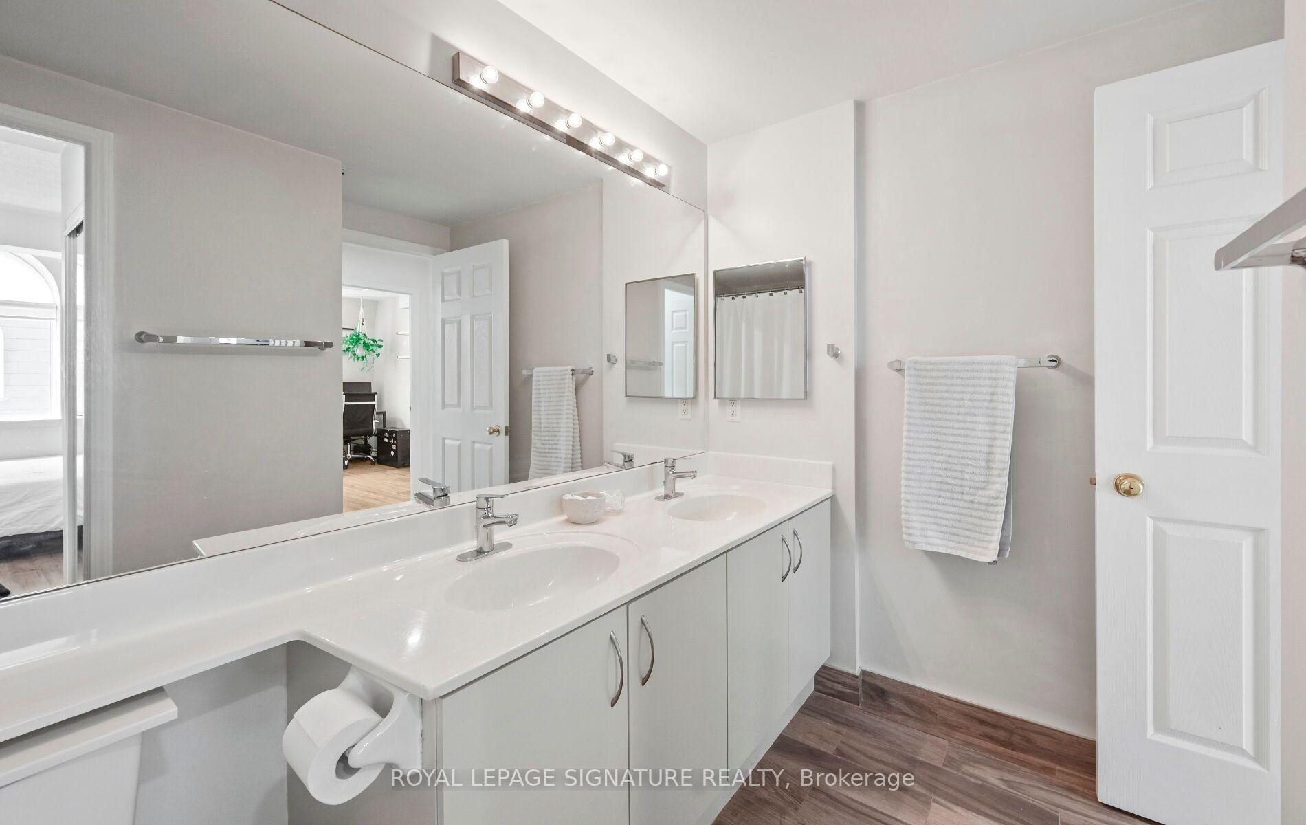 Photo 23 of Unit 555, 36 Stadium Road, Toronto, Niagara — HOMEH