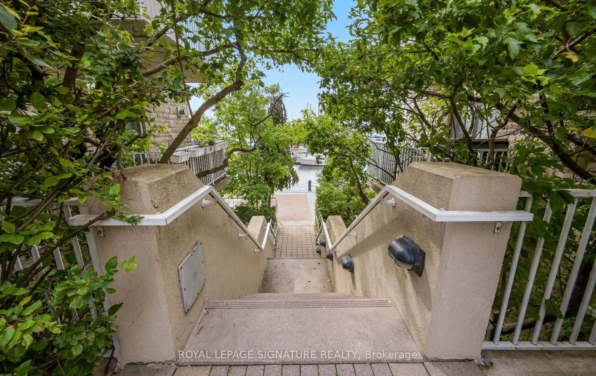 Photo 33 of Unit 555, 36 Stadium Road, Toronto, Niagara — HOMEH