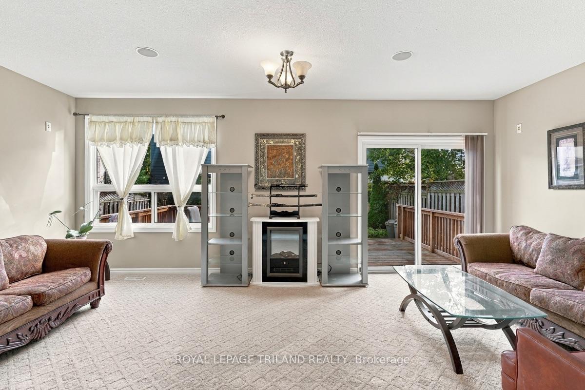 Photo 7 of 1426 Mickleborough Drive, London, North I — HOMEH