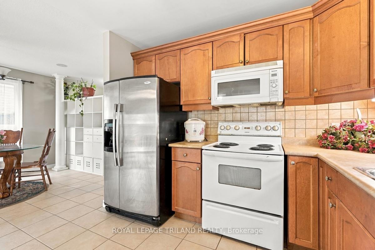 Photo 13 of 1426 Mickleborough Drive, London, North I — HOMEH
