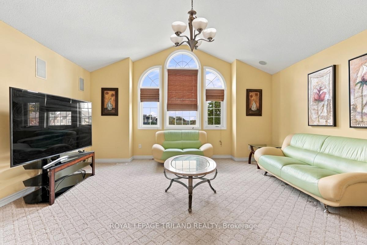 Photo 15 of 1426 Mickleborough Drive, London, North I — HOMEH