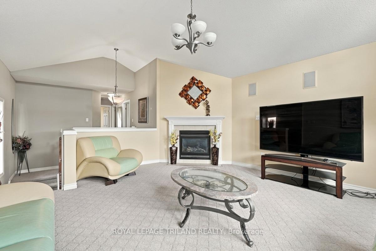 Photo 17 of 1426 Mickleborough Drive, London, North I — HOMEH
