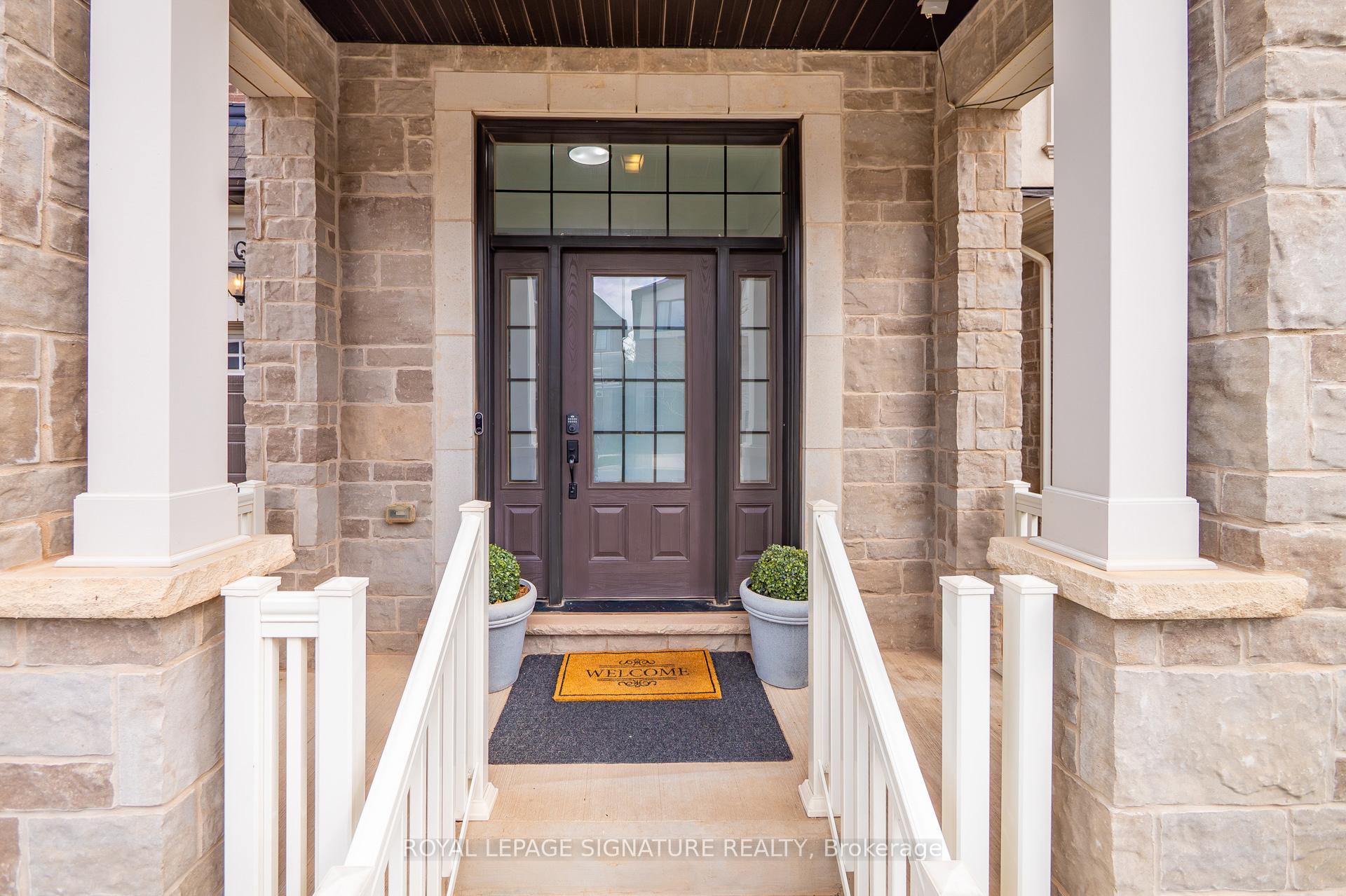 Photo 2 of 1493 Ford Strathy Crescent, Oakville, Joshua Meadows — HOMEH