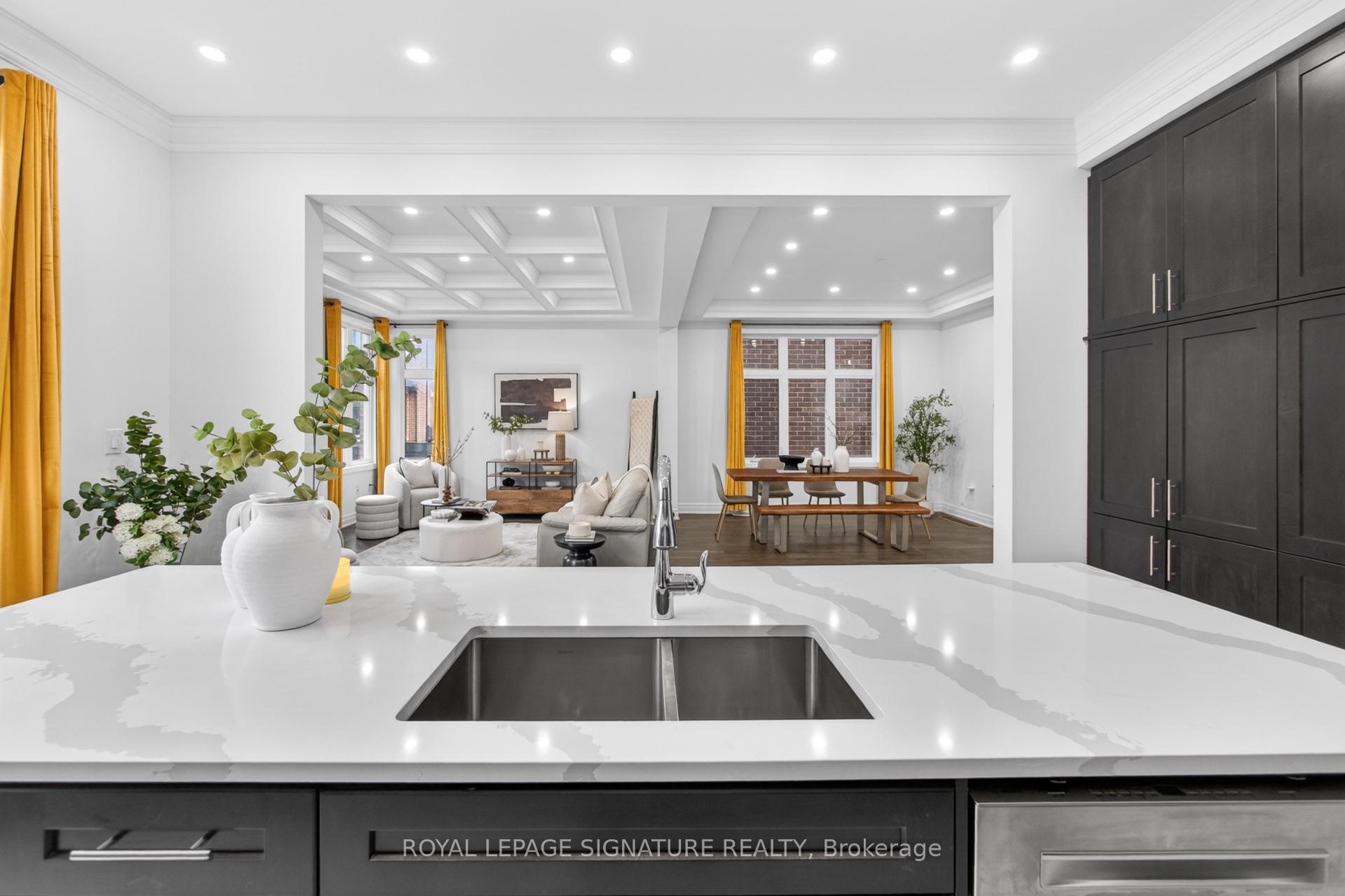 Photo 11 of 1493 Ford Strathy Crescent, Oakville, Joshua Meadows — HOMEH