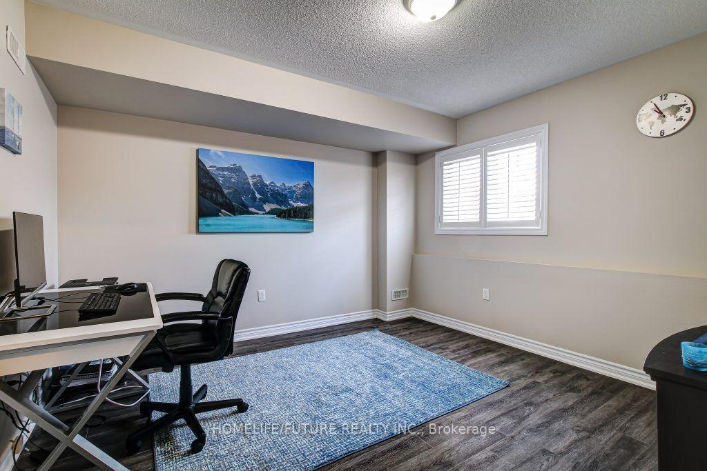 Photo 20 of 26 Streathern Way, Clarington, Bowmanville — HOMEH