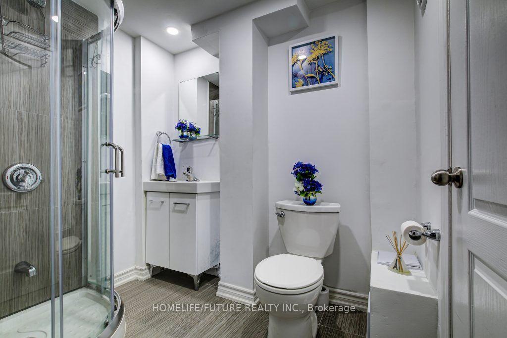 Photo 21 of 26 Streathern Way, Clarington, Bowmanville — HOMEH