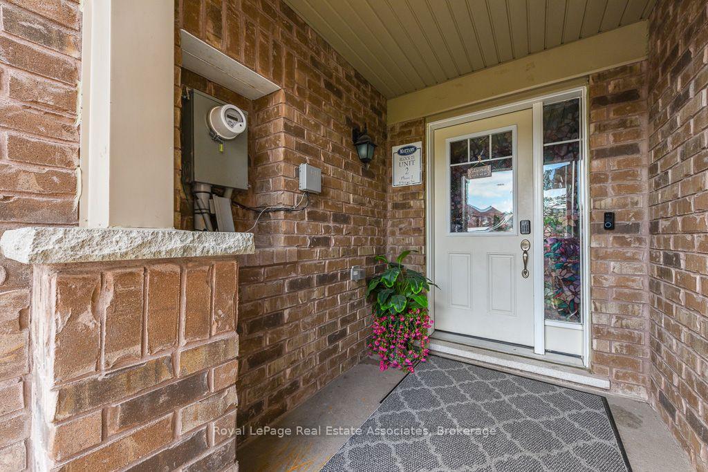 Photo 6 of Unit 2, 6 Ventura Avenue, Brampton, Fletcher's West — HOMEH