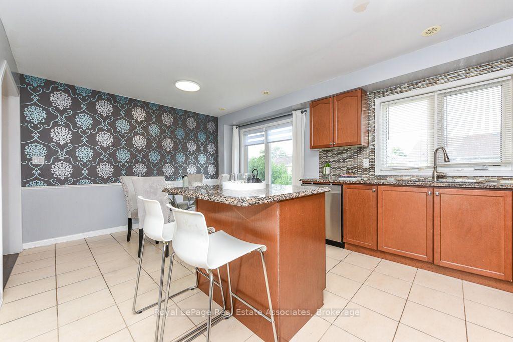 Photo 16 of Unit 2, 6 Ventura Avenue, Brampton, Fletcher's West — HOMEH
