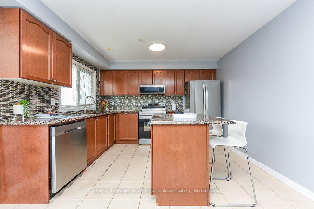 Photo 17 of Unit 2, 6 Ventura Avenue, Brampton, Fletcher's West — HOMEH