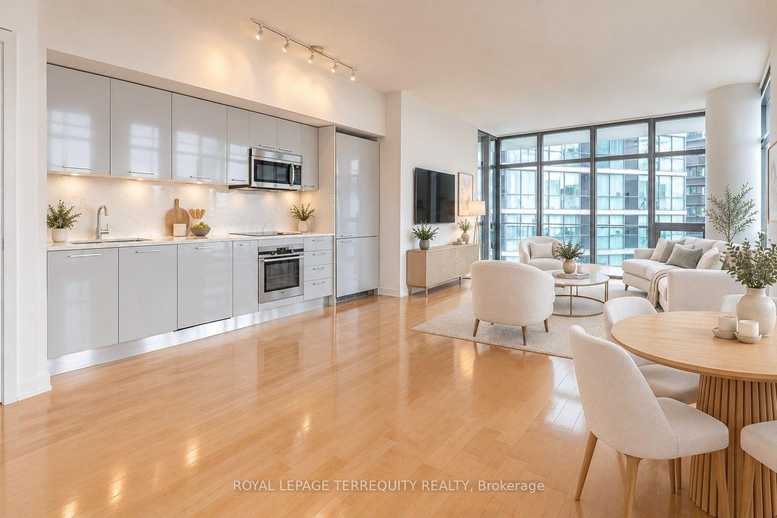 Photo 4 of Unit 3902, 33 Charles Street E, Toronto, Church-Yonge Corridor — HOMEH