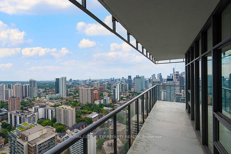 Photo 9 of Unit 3902, 33 Charles Street E, Toronto, Church-Yonge Corridor — HOMEH
