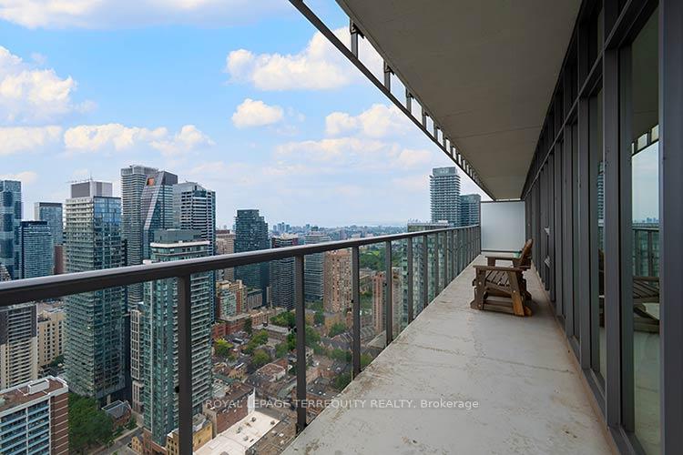 Photo 11 of Unit 3902, 33 Charles Street E, Toronto, Church-Yonge Corridor — HOMEH