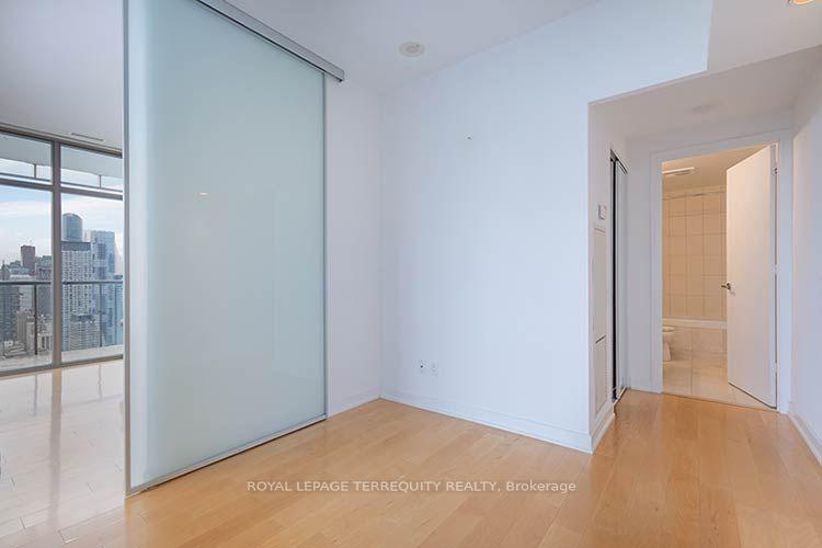 Photo 13 of Unit 3902, 33 Charles Street E, Toronto, Church-Yonge Corridor — HOMEH