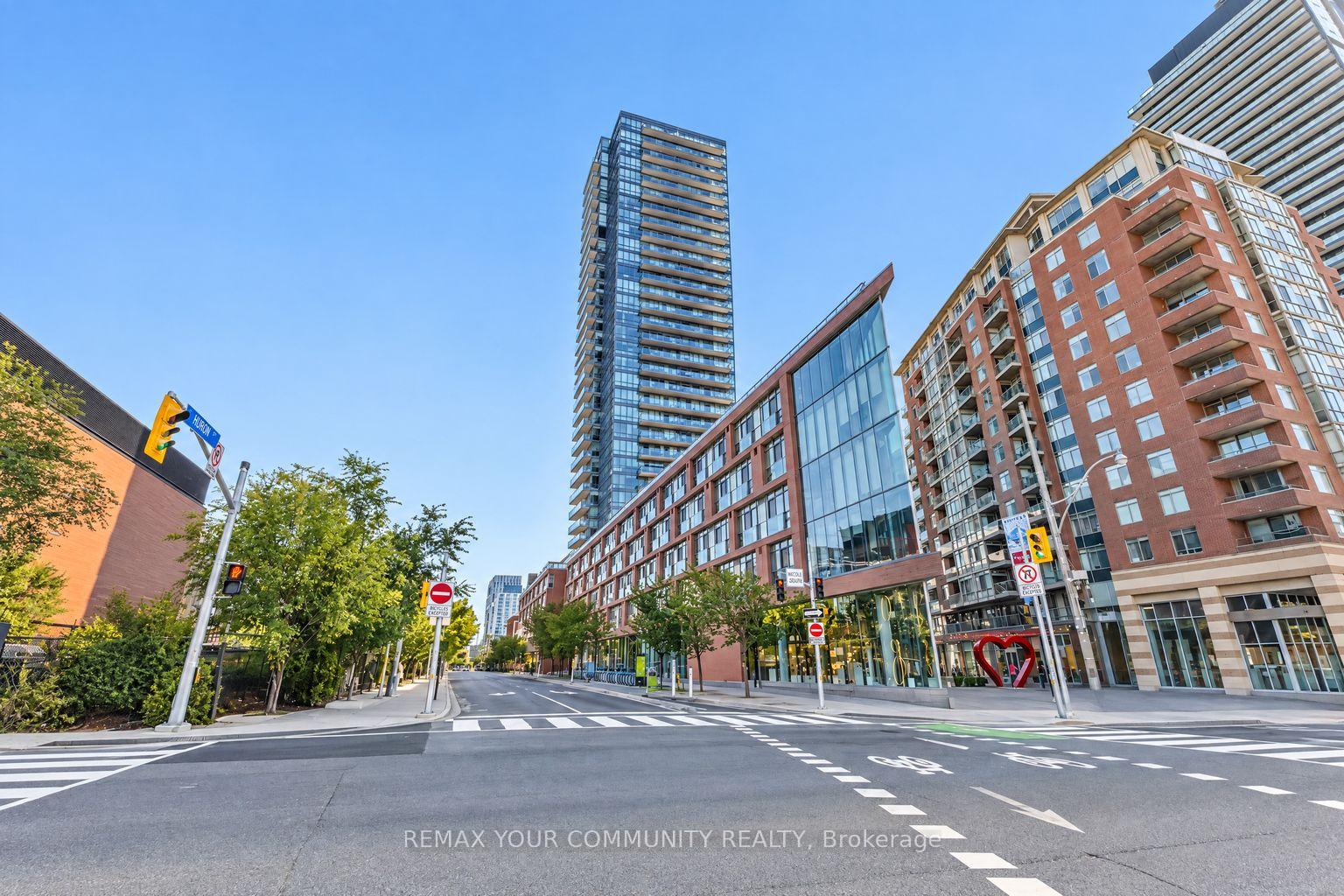 Photo 1 of Unit 1105, 33 Mill Street, Toronto, Waterfront Communities — HOMEH