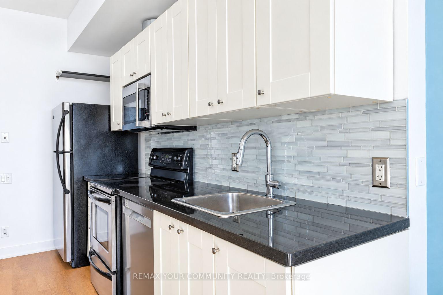 Photo 8 of Unit 1105, 33 Mill Street, Toronto, Waterfront Communities — HOMEH