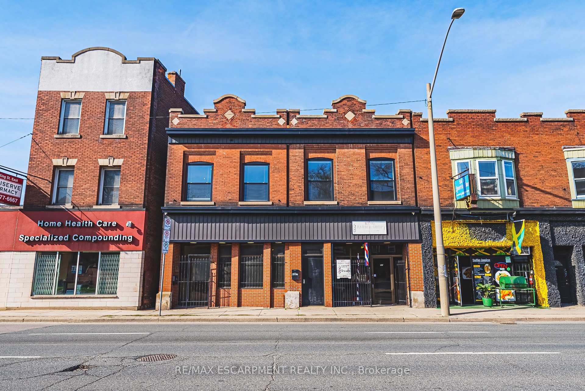 Photo of 593-595 King Street E